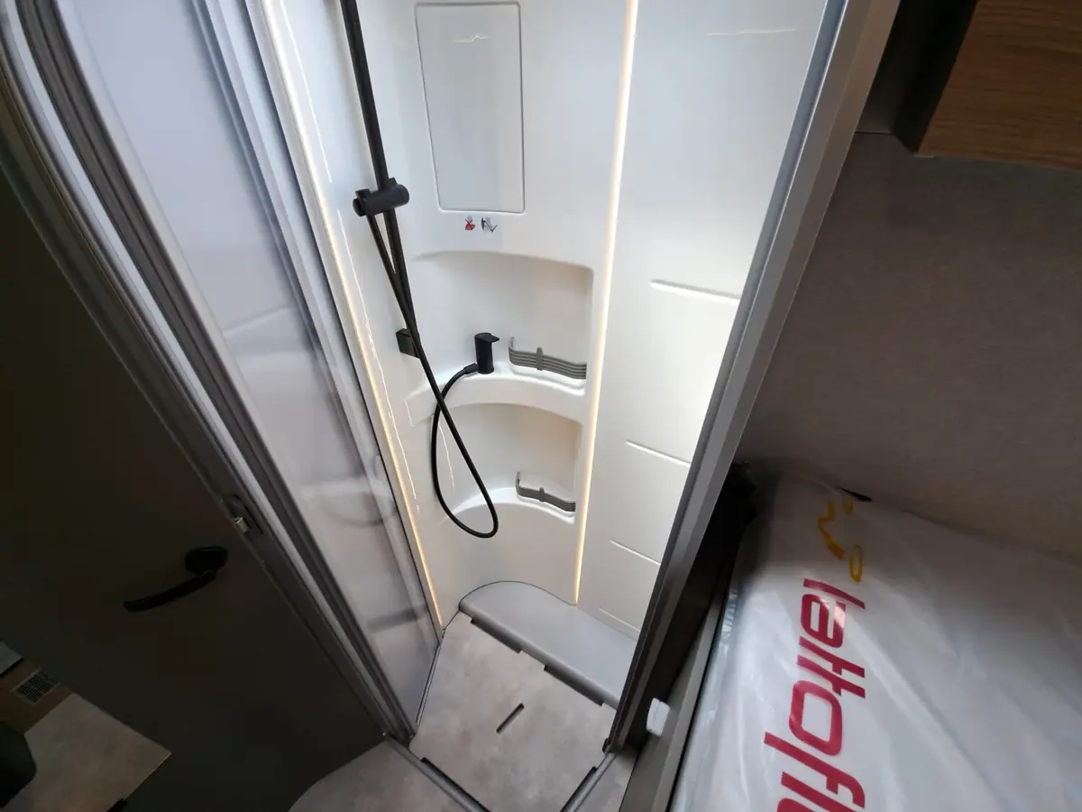 Hymer GT-S 685 Chassis-, Aufbau-, Winterpaket