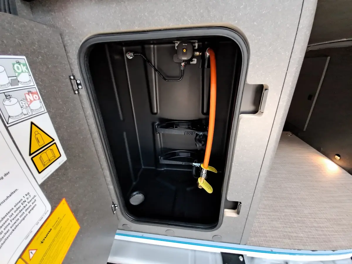 Hymer Redwood 600 Schlafdach, Fahrkomfortpaket, Autark