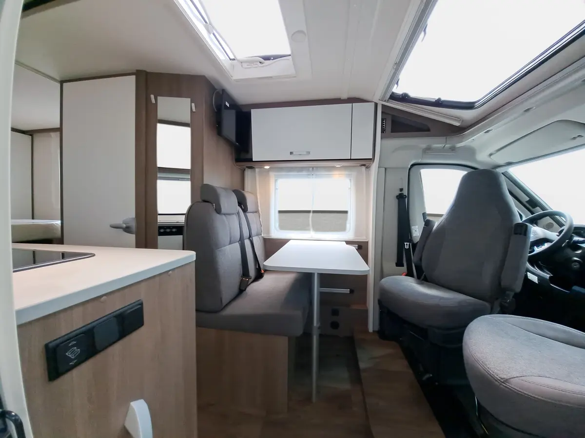 Carado V 339 Pro+, Solar, LTE, TV-Paket