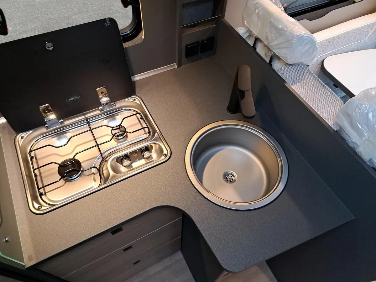 Dethleffs Trend Active T 6817 EB Hubbett, Chassispaket