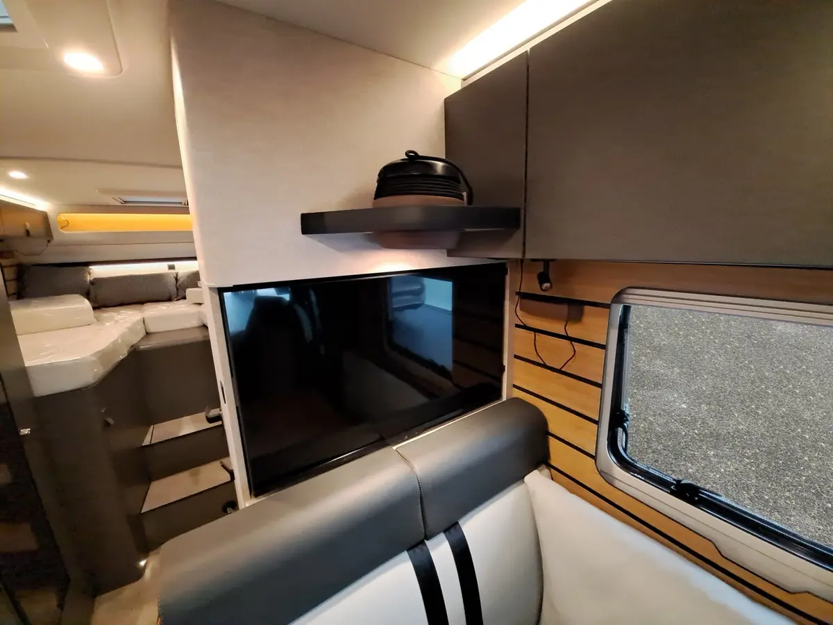 Hymer ML-T CrossTrail 580 TV, Leder, GFK, Winterpaket