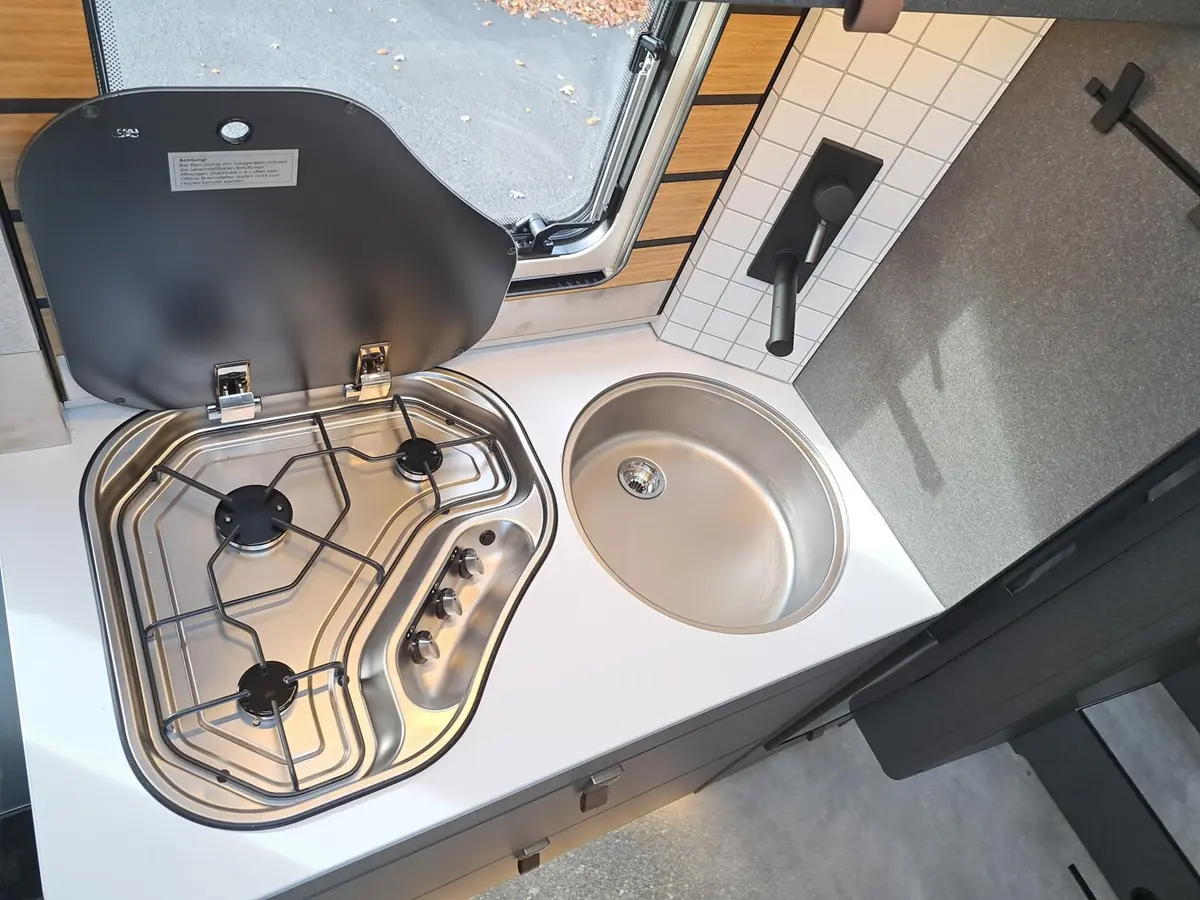 Hymer ML-T CrossOver 570 AHK, GFK, TV, Winterpaket