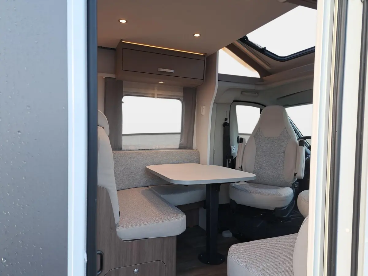 Carado T 447 Pro+ Hubbett, TV, Sat, Solar