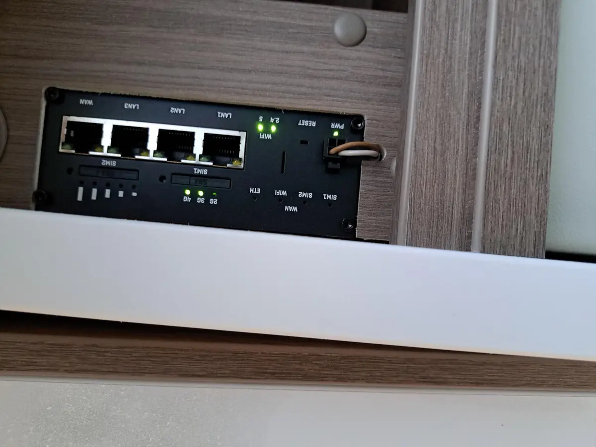 Carado V 347 Pro+ Automatik, Solar, LTE, TV