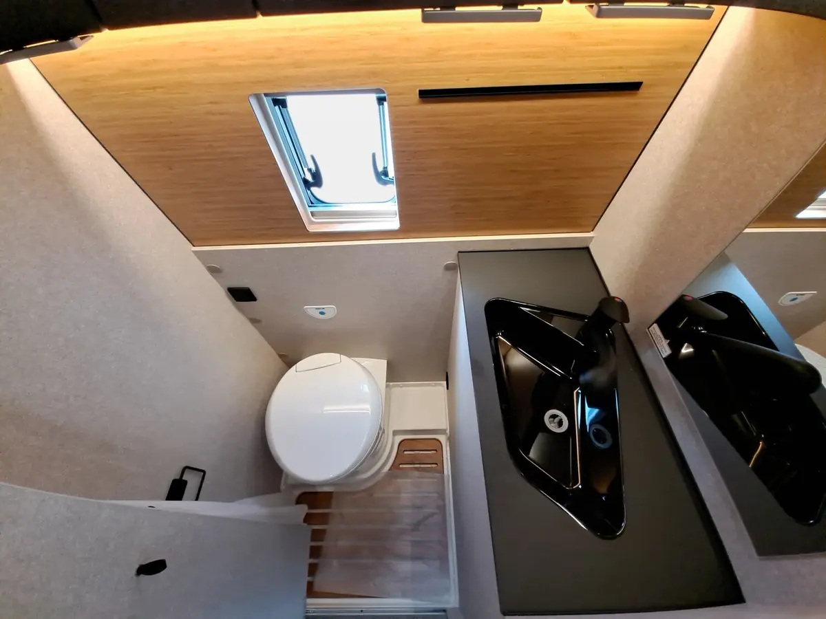 Hymer Redwood 600 Explorer, Markise, Fahrkomfortpaket